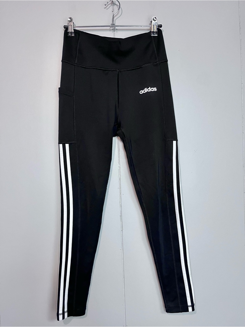 Adidas Climalite Black 3-Stripe Leggings — Women’s Small